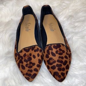 Flat shoes